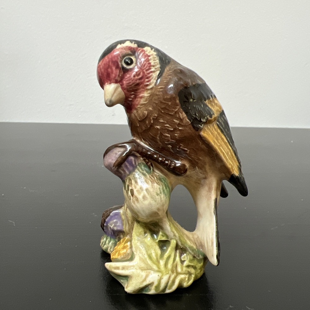 Royal Doulton Beswick Figurine "Goldfinch" #2273 Made in England